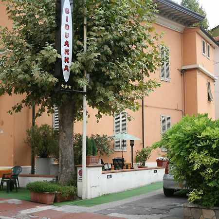Hotel Giovanna Montecatini Terme Bagian luar foto